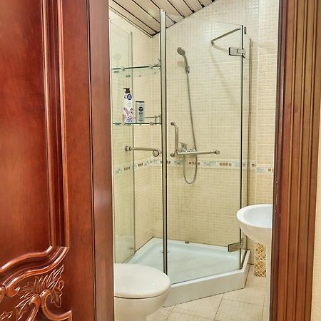 Queens Hotel Ташкент Экстерьер фото