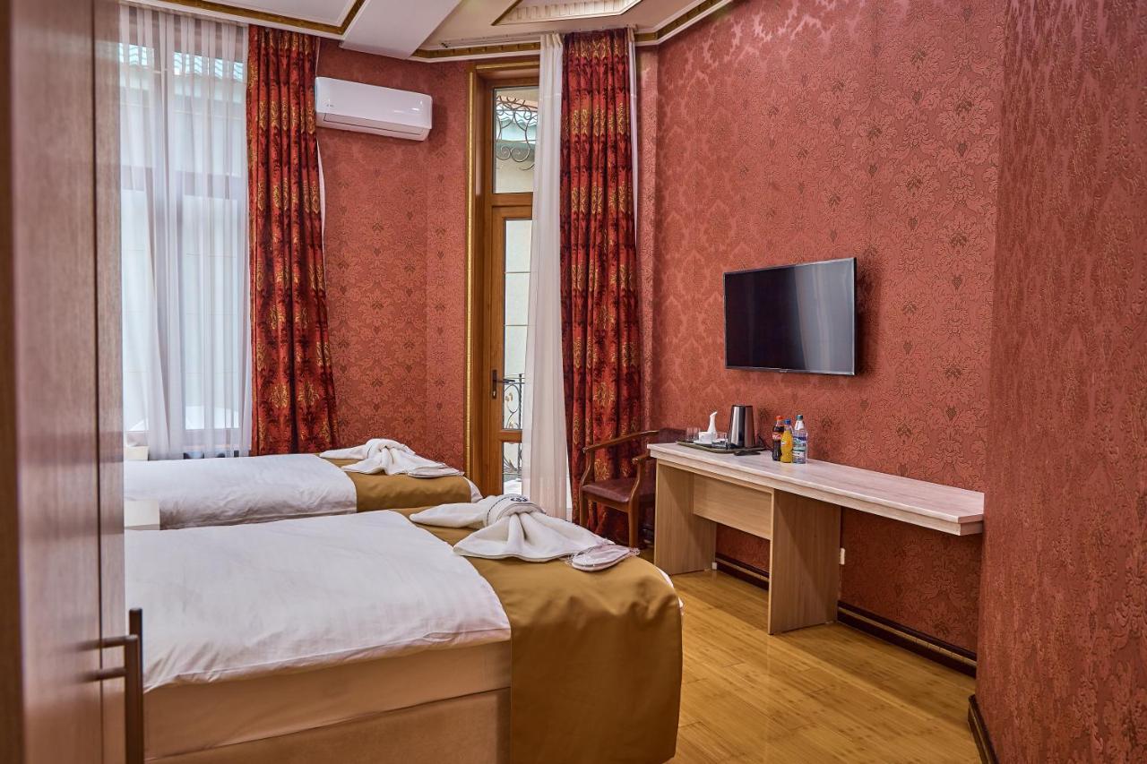 Queens Hotel Ташкент Экстерьер фото
