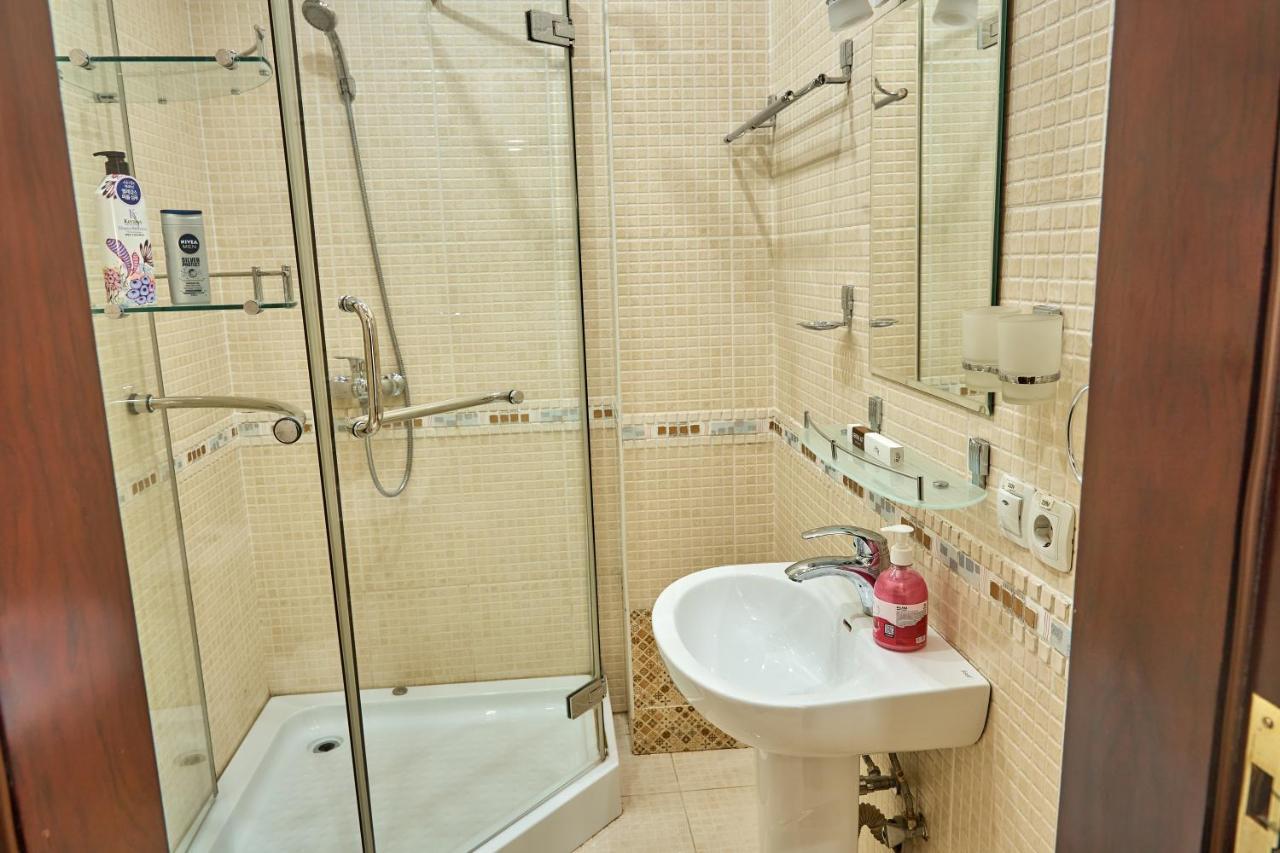 Queens Hotel Ташкент Экстерьер фото